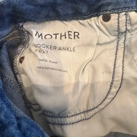 MOTHER Blue Distressed Straight Leg Jeans. Size 28. High rise. - Picture 7 of 7